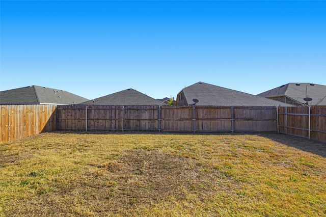 2008 Allyson Drive, Heartland, TX 75126