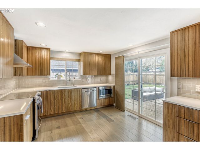 9334 Sw NEZ PERCE Ct, Tualatin, OR 97062