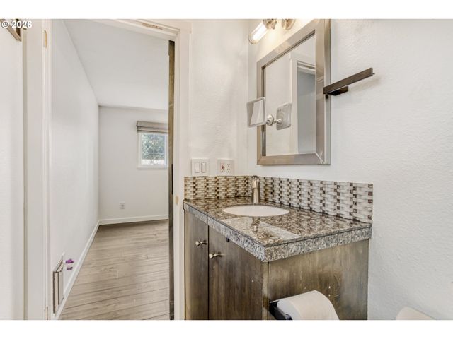 9334 Sw NEZ PERCE Ct, Tualatin, OR 97062