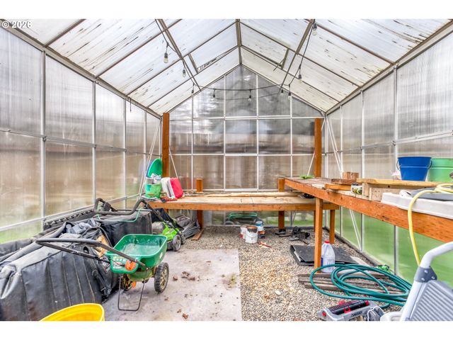 9334 Sw NEZ PERCE Ct, Tualatin, OR 97062