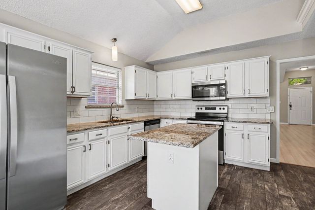 5612 Cancun Drive, North Richland Hills, TX 76180
