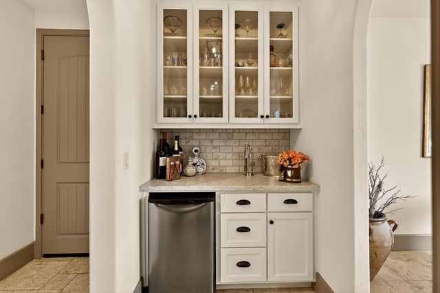 2564 E Sarazen, Fresno, CA 93730