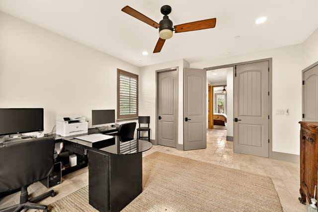 2564 E Sarazen, Fresno, CA 93730