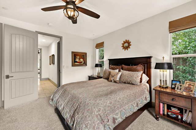 2564 E Sarazen, Fresno, CA 93730