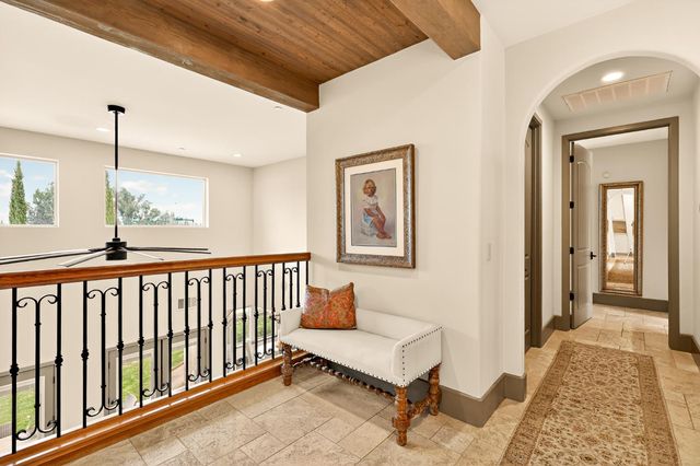 2564 E Sarazen, Fresno, CA 93730