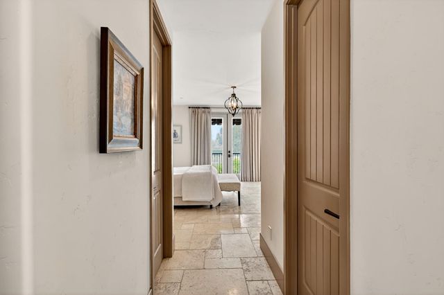 2564 E Sarazen, Fresno, CA 93730