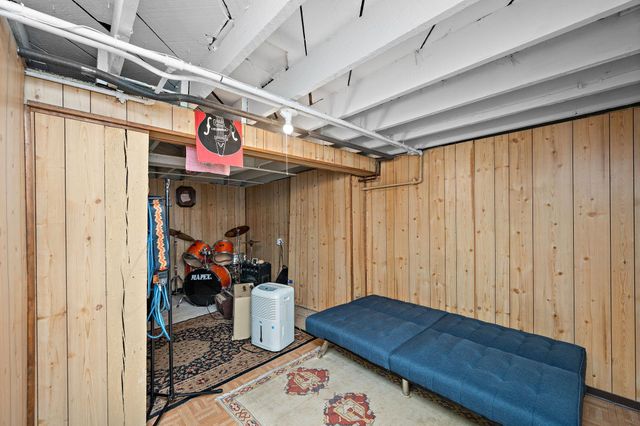 773 Howell Street N, Saint Paul, MN 55104