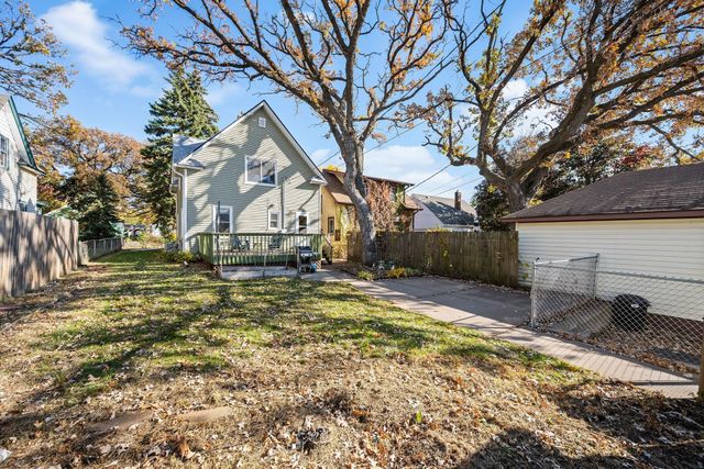 773 Howell Street N, Saint Paul, MN 55104