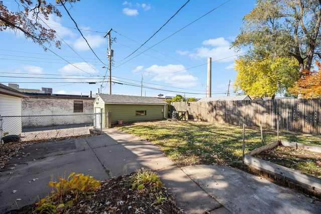 773 Howell Street N, Saint Paul, MN 55104