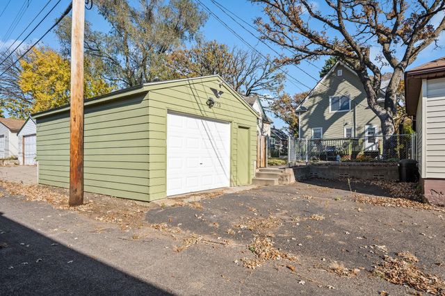 773 Howell Street N, Saint Paul, MN 55104