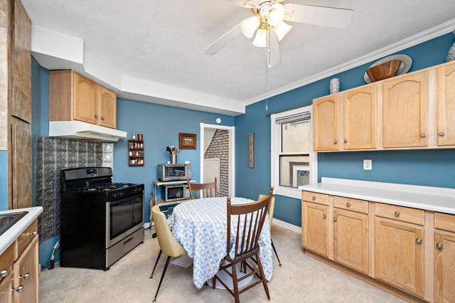 773 Howell Street N, Saint Paul, MN 55104