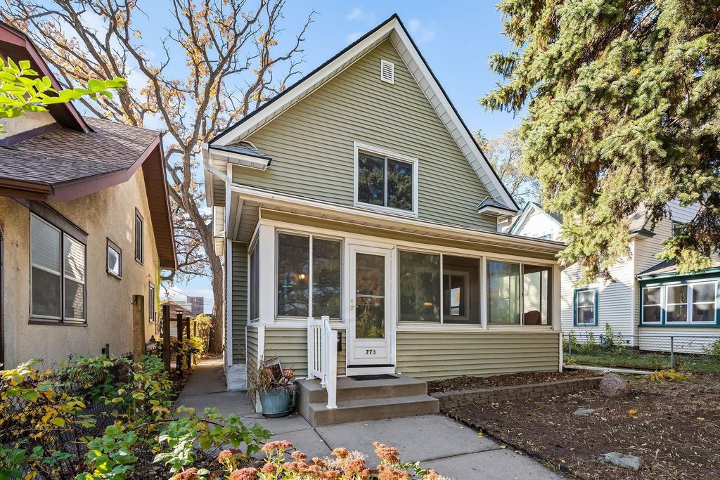 773 Howell Street N, Saint Paul, MN 55104