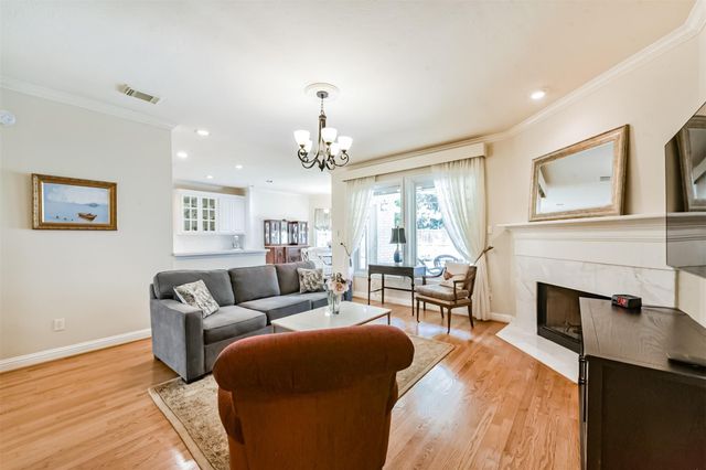 5346 Navarro Street, Houston, TX 77056