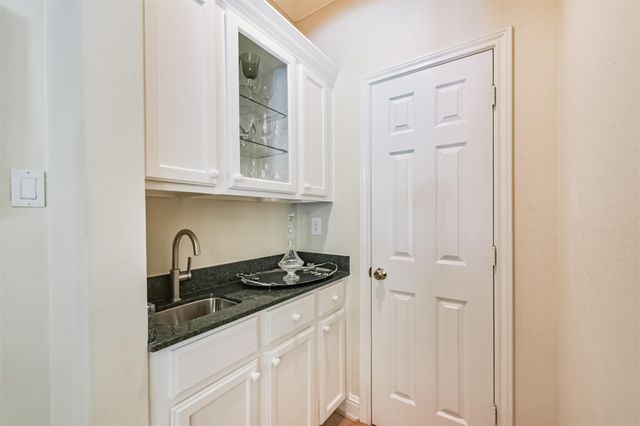 5346 Navarro Street, Houston, TX 77056