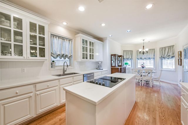 5346 Navarro Street, Houston, TX 77056