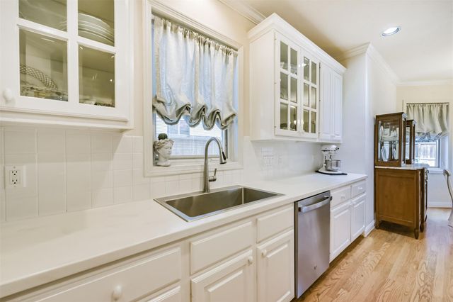 5346 Navarro Street, Houston, TX 77056