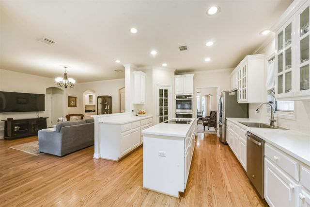 5346 Navarro Street, Houston, TX 77056