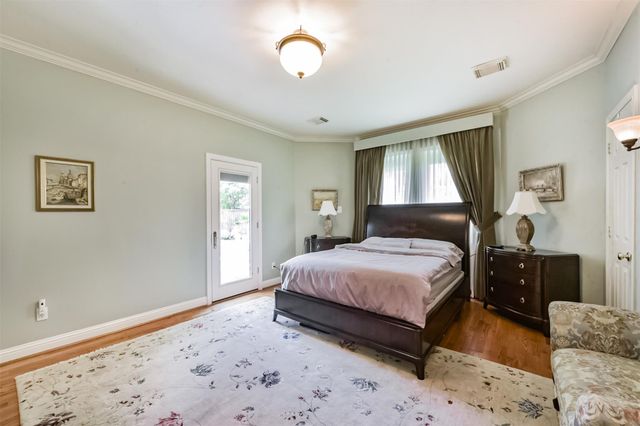 5346 Navarro Street, Houston, TX 77056