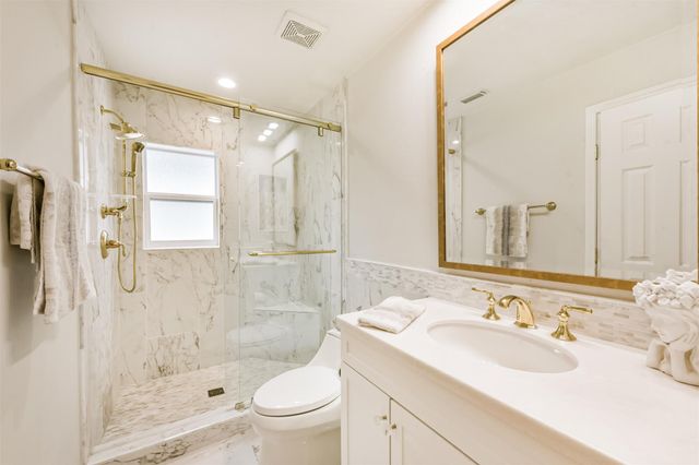 5346 Navarro Street, Houston, TX 77056