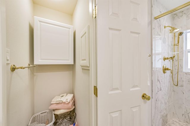 5346 Navarro Street, Houston, TX 77056