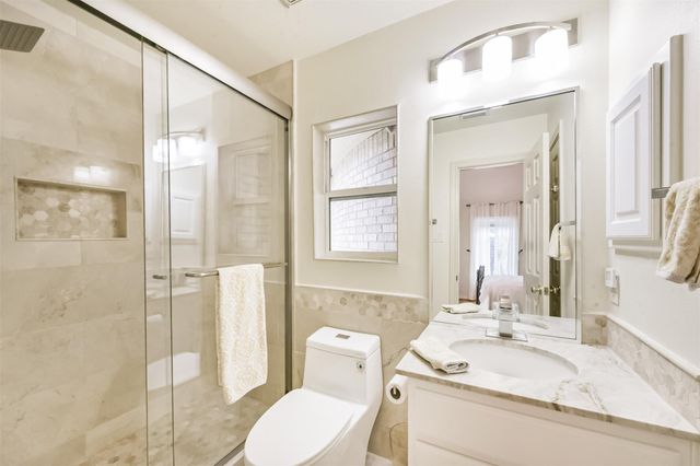 5346 Navarro Street, Houston, TX 77056