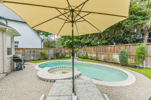 5346 Navarro Street, Houston, TX 77056