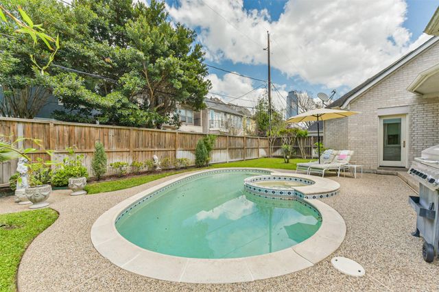 5346 Navarro Street, Houston, TX 77056