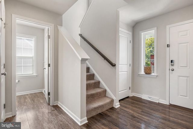 1744 DRIFTSTONE DR, Harrisburg, PA 17110