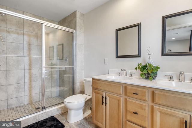 1744 DRIFTSTONE DR, Harrisburg, PA 17110