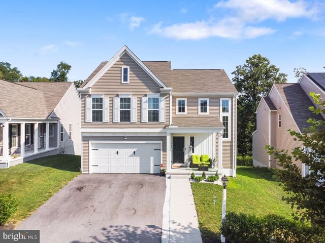 1744 DRIFTSTONE DR, Harrisburg, PA 17110