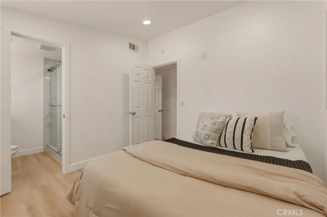 2107 Pomona, Costa Mesa, CA 92627
