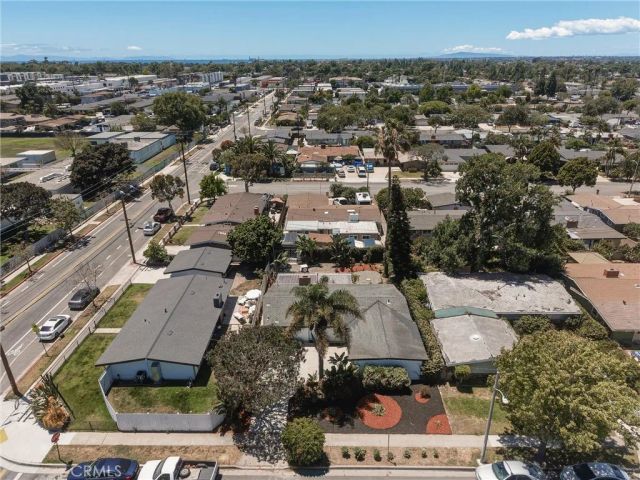 2107 Pomona, Costa Mesa, CA 92627