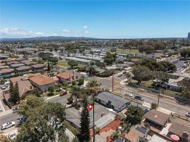 2107 Pomona, Costa Mesa, CA 92627