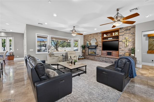 8361 Jeeves Circle, Las Vegas, NV 89149
