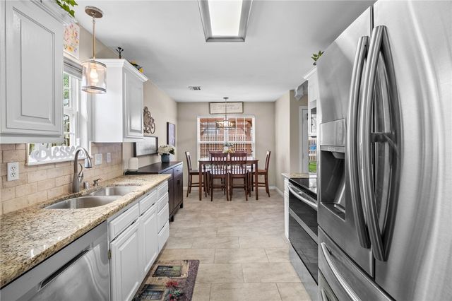 3702 Hansom Loop, Bentonville, AR 72712