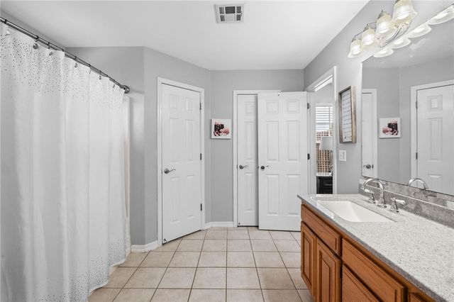 3702 Hansom Loop, Bentonville, AR 72712
