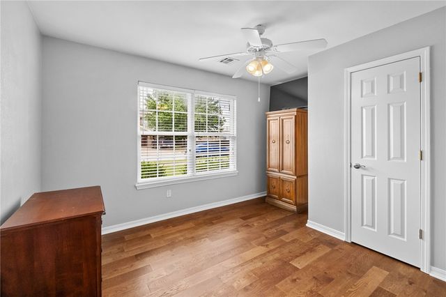 3702 Hansom Loop, Bentonville, AR 72712