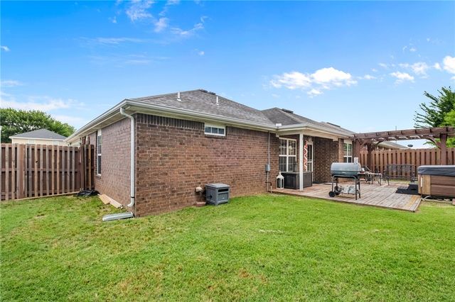 3702 Hansom Loop, Bentonville, AR 72712