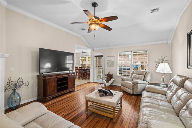 3702 Hansom Loop, Bentonville, AR 72712