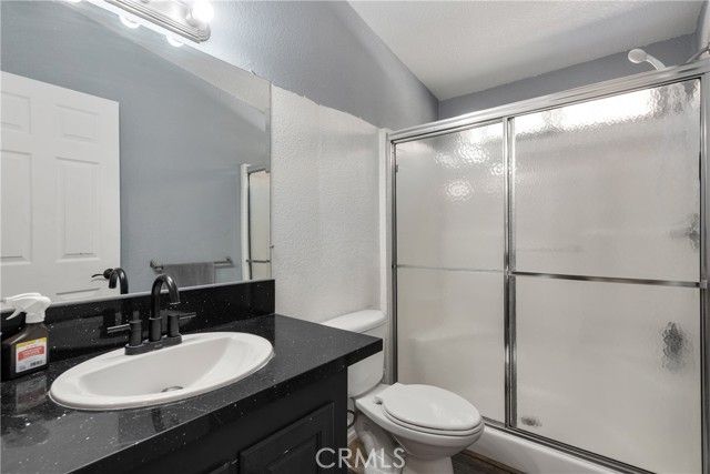 13905 Summit Valley, Hesperia, CA 92345