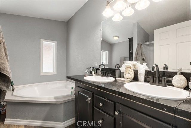 13905 Summit Valley, Hesperia, CA 92345