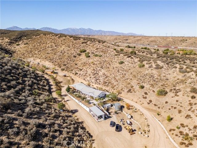 13905 Summit Valley, Hesperia, CA 92345