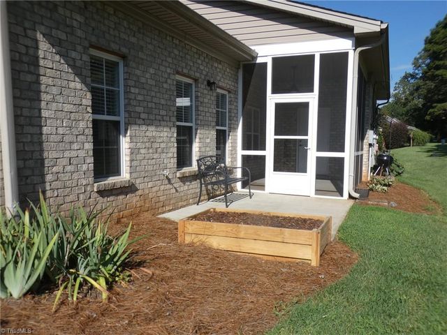 161 N Lake Louise Drive, Mocksville, NC 27028