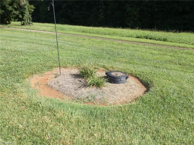 161 N Lake Louise Drive, Mocksville, NC 27028