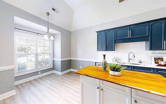 161 N Lake Louise Drive, Mocksville, NC 27028