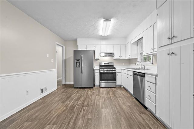 2914 Landmark Drive SE, Conyers, GA 30094