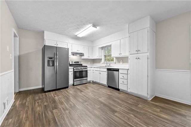 2914 Landmark Drive SE, Conyers, GA 30094