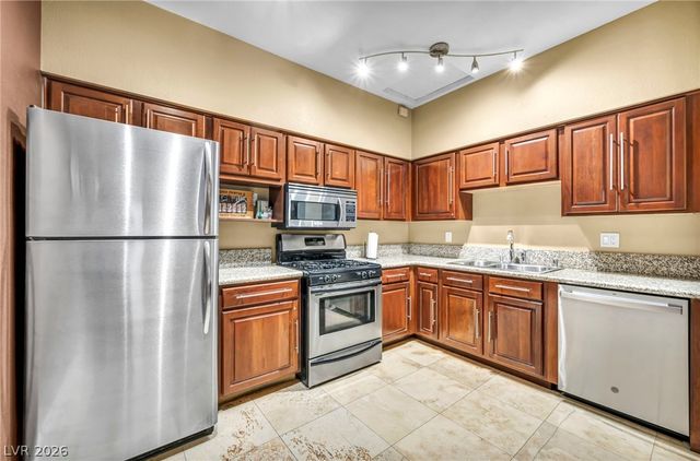 2200 South Fort Apache Road 1050, Las Vegas, NV 89117
