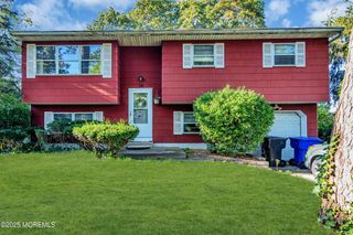 30 Russell Street, Toms River, NJ 08753