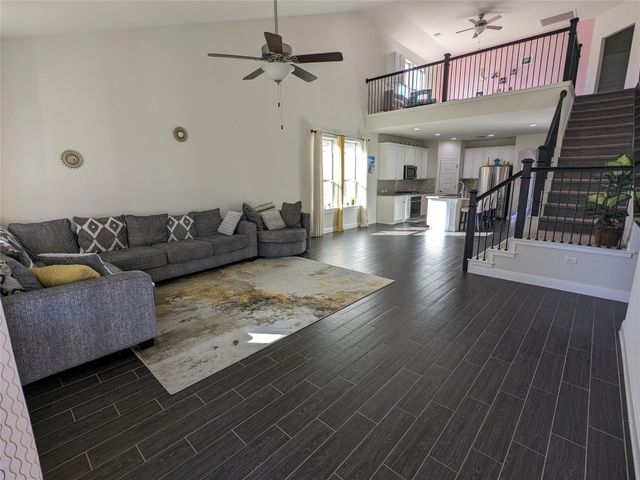 9905 Quercia DR 80W, Austin, TX 78717